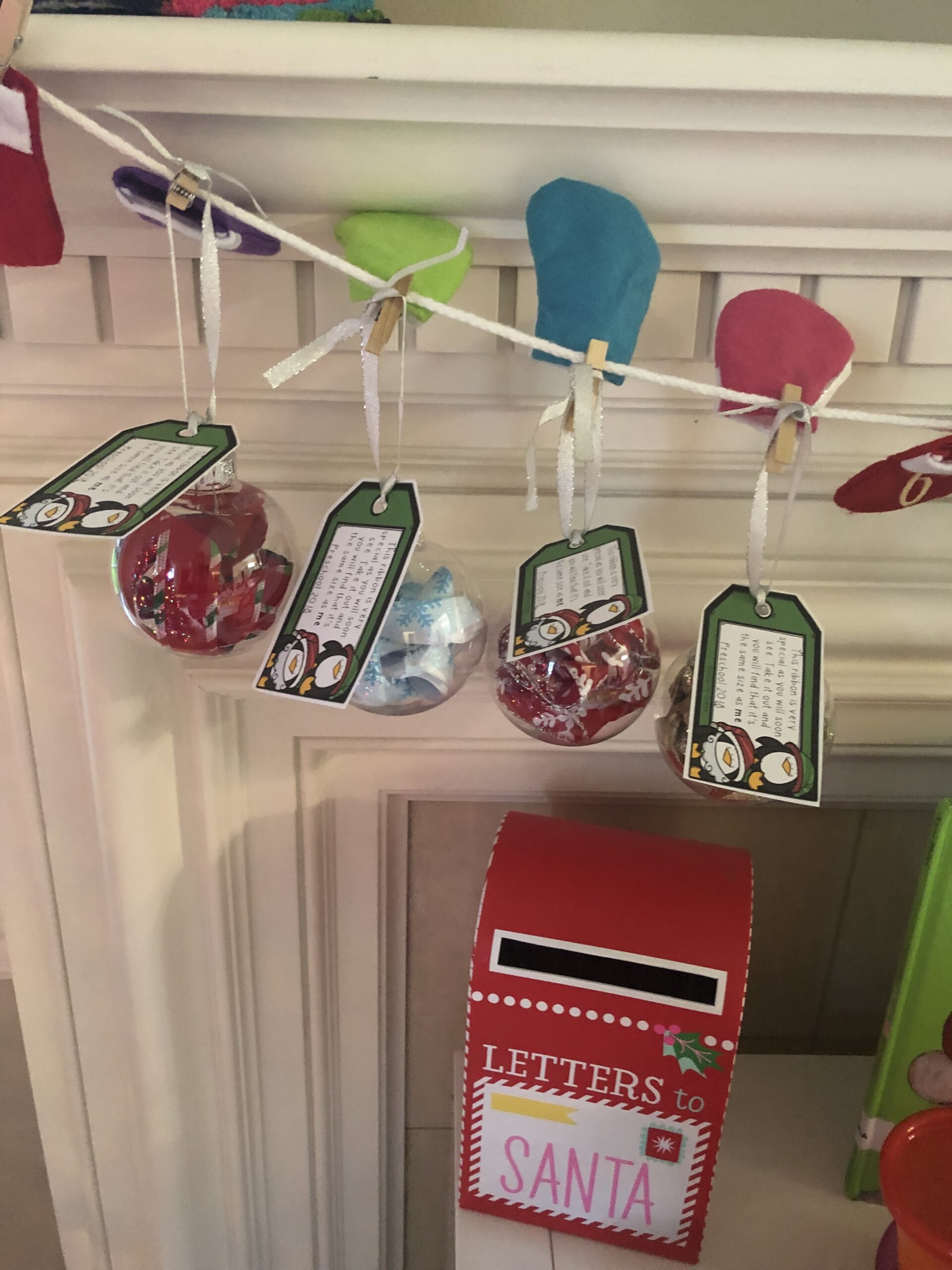 Want to make a sweet gift for Grandparents or as a school gift for families? Check out how to make these simple DIY ornaments!