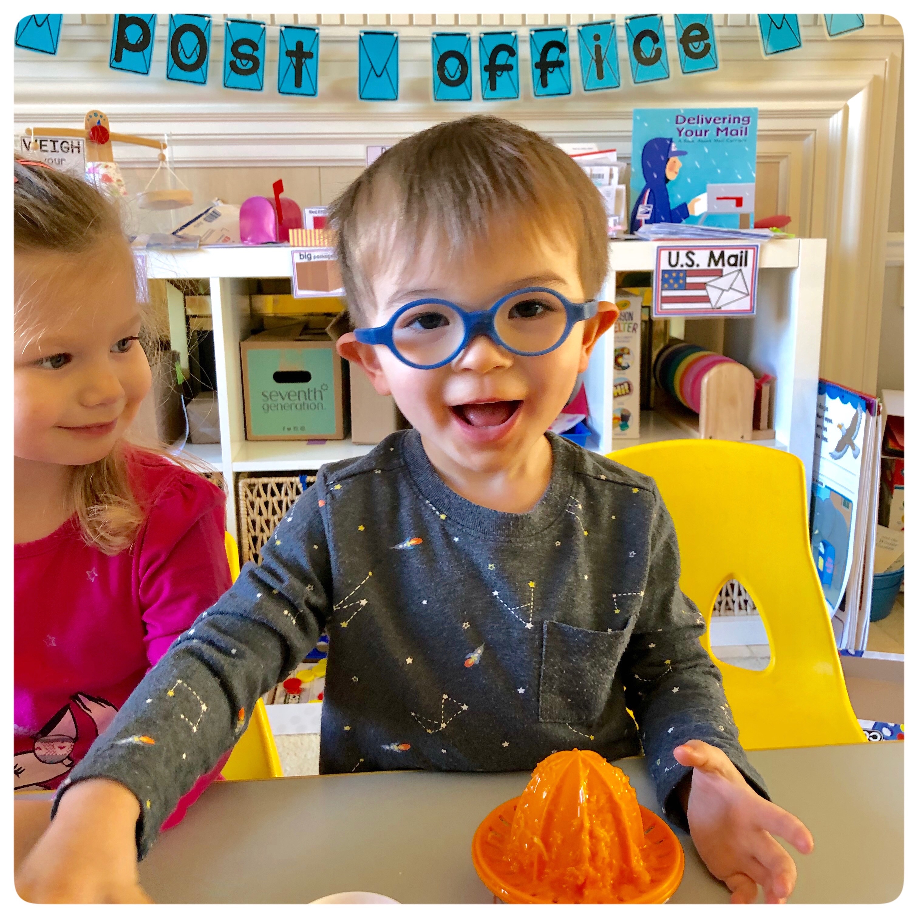🍊Orange Juice kind of day🍊 .What better way to incorporate sensory play, learning life skills, and snack time than to create your very own Orange Juice! . Look how proud they are! 💞 Makes my heart happy how they care for each other